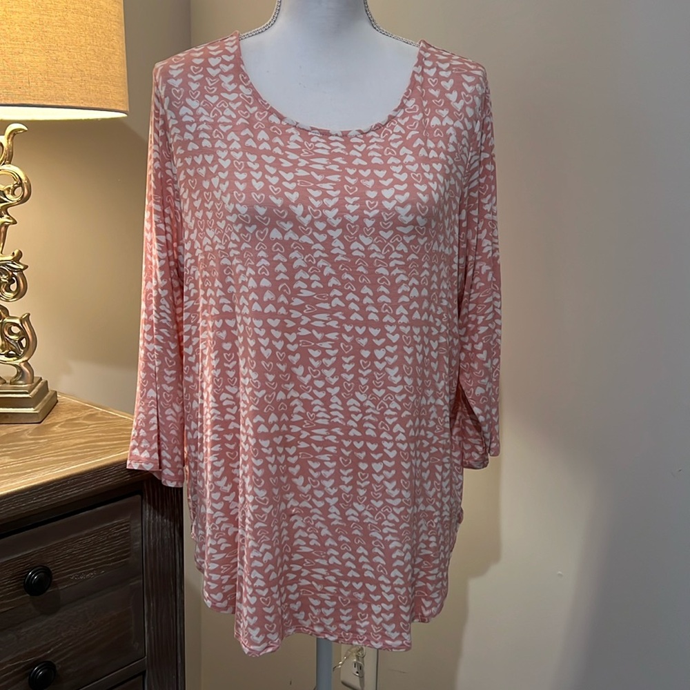 NWT $58 Philosophy woman Spandex Top Blouse Plus Size 1X Hearts‎ Pink Comfy New